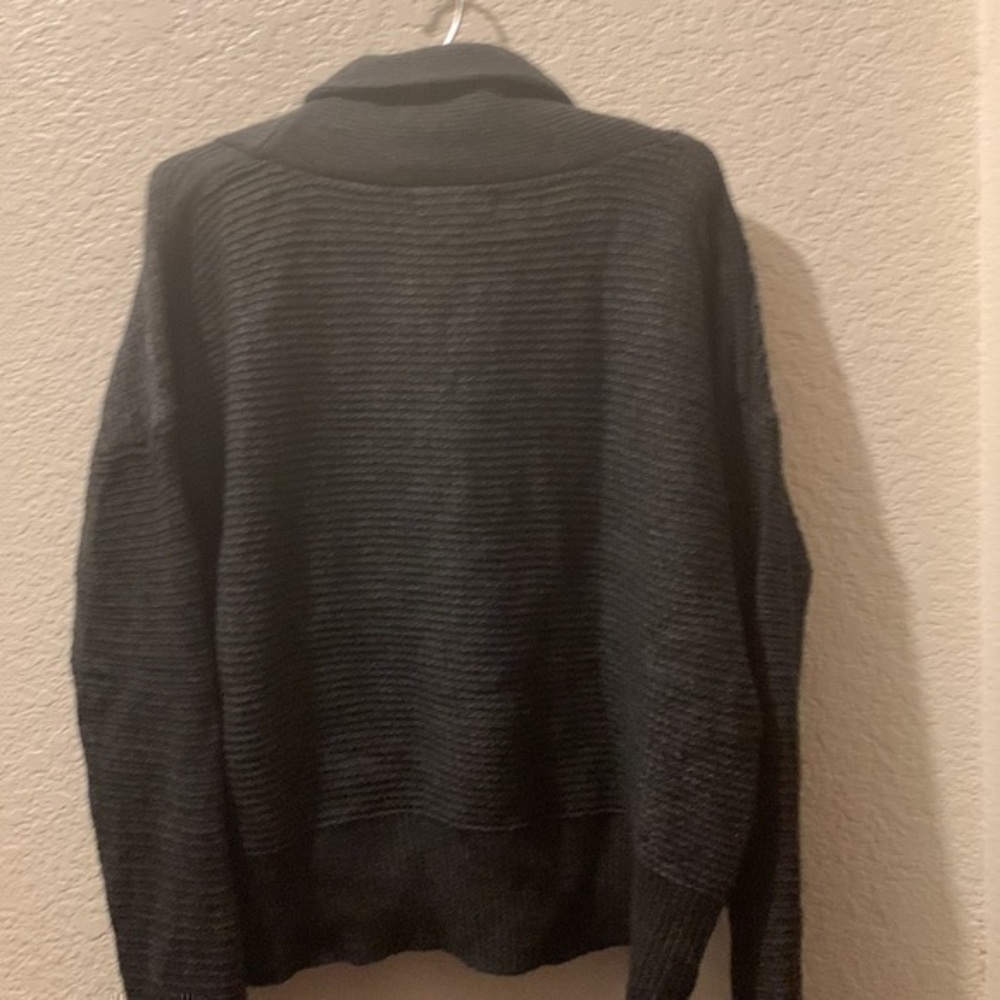 Banana Republic merino wool, alpaca & nylon sweater - Picture 7 of 8